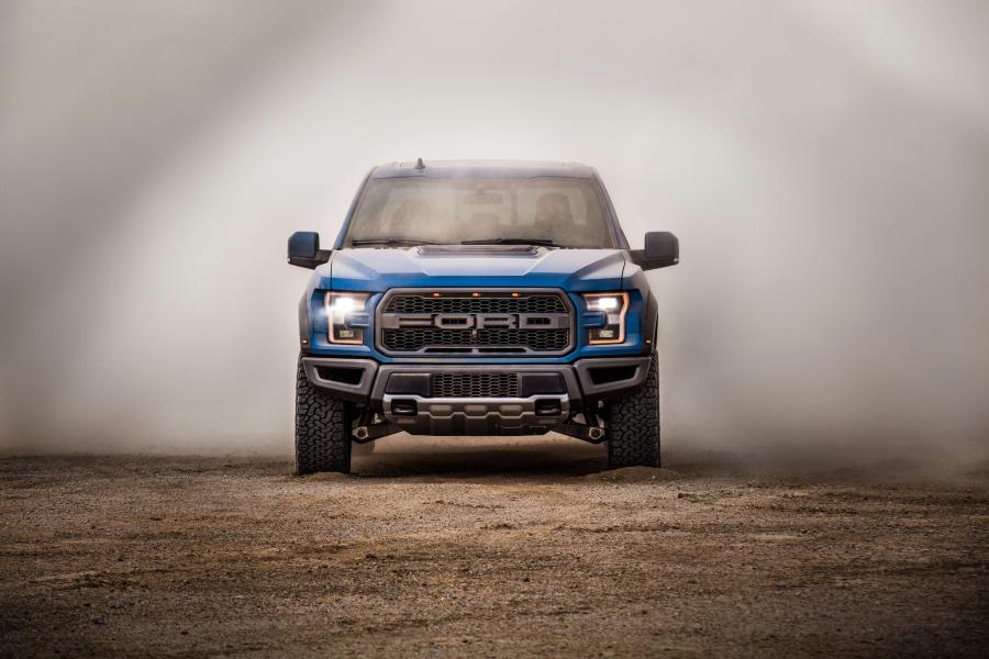  Ford F-150 Raptor SuperCrew 2018 года  (фото 11 из 20)